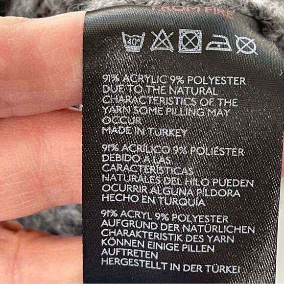 BDG by Urban Outfitters Oversized Acrylic Polyester Crop Sweater, Gray, XL - Picture 3 of 7